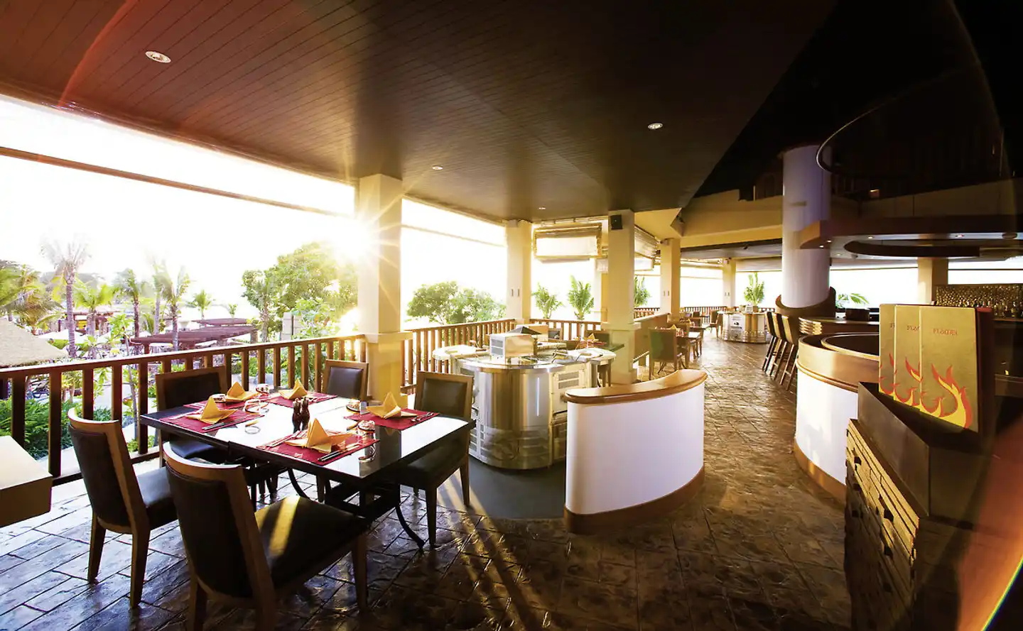 Centara Grand Mirage Beach Resort Pattaya Restaurant