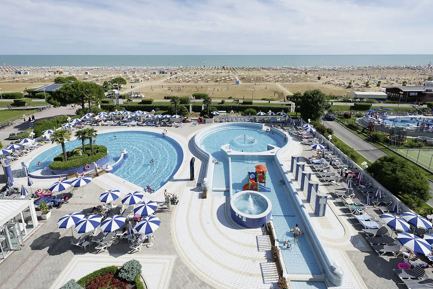 Aparthotel Imperial Pool