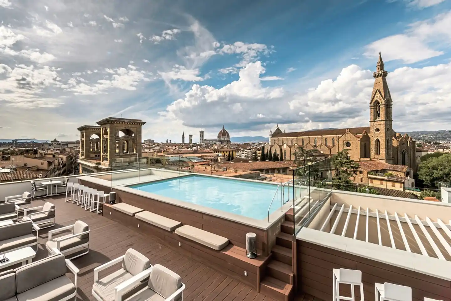 Plaza Hotel Lucchesi Pool