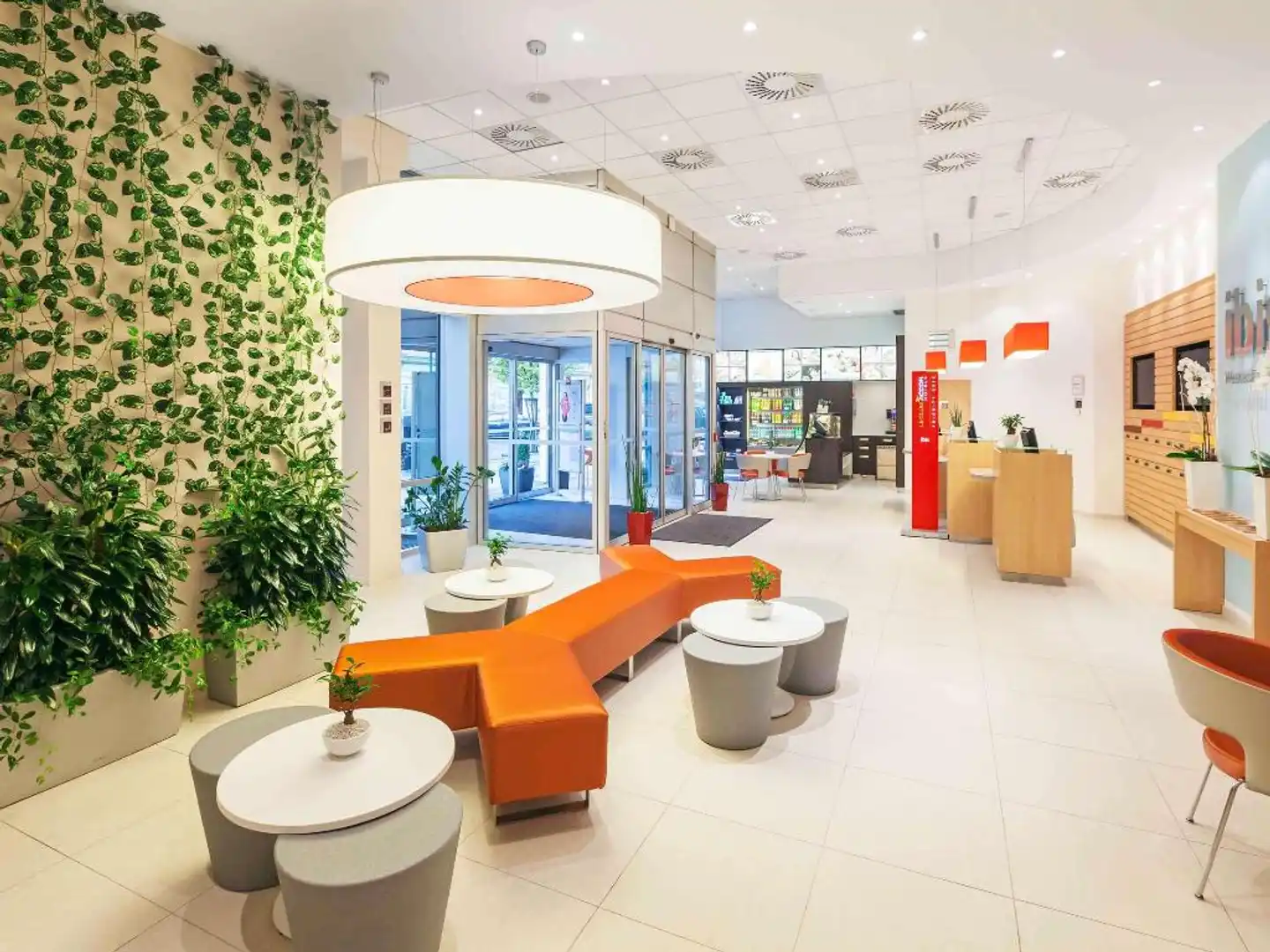 ibis Praha Wenceslas Square Lobby