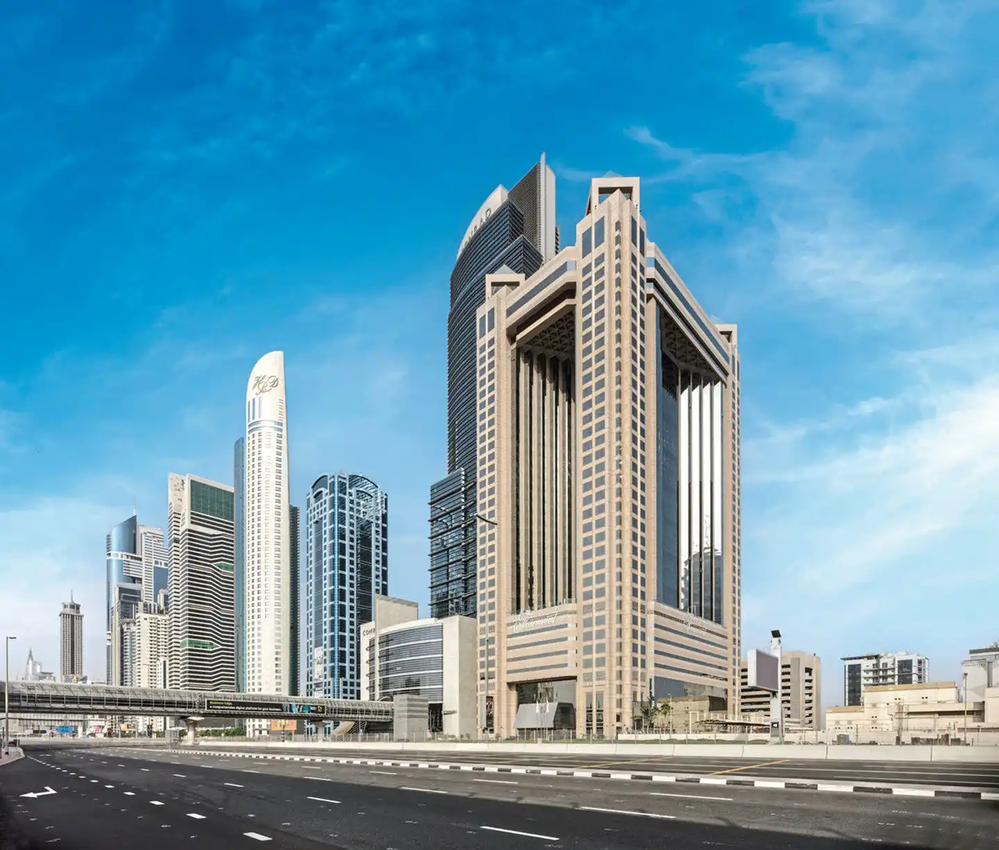 Fairmont Dubai Aussenansicht