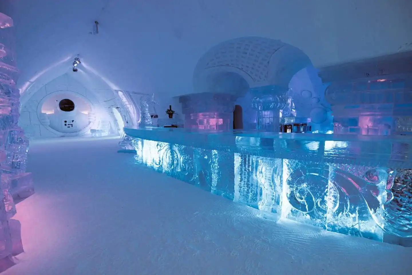 Hotel de Glace Pool