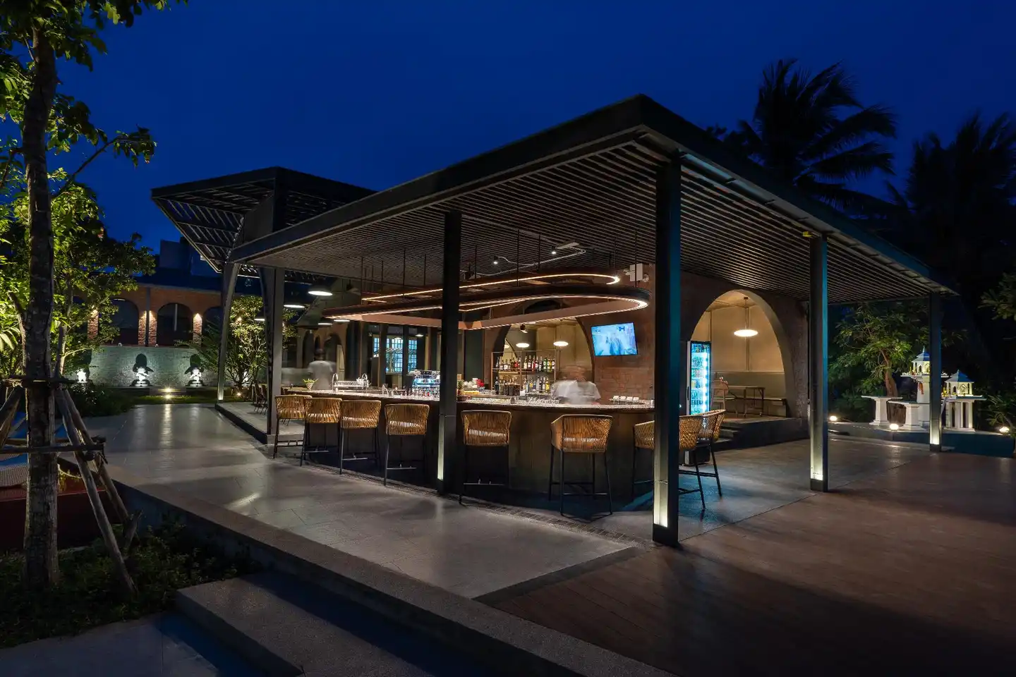 Thai Fight Hotel Aussenansicht