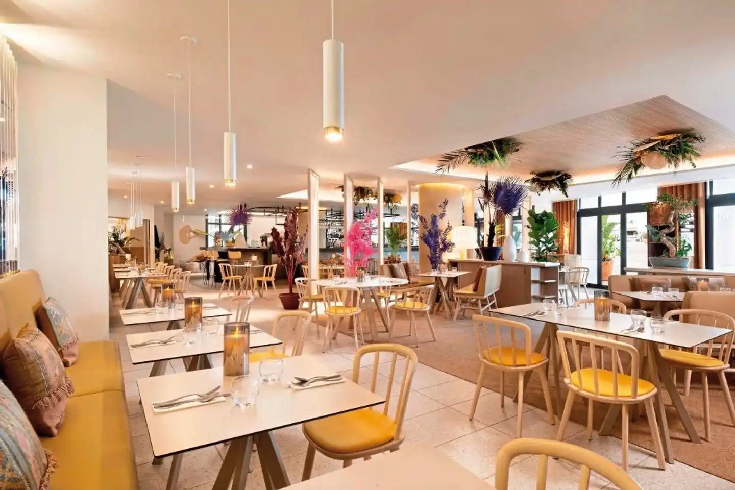 Riviera Marriott Hotel La Porte de Monaco Bar