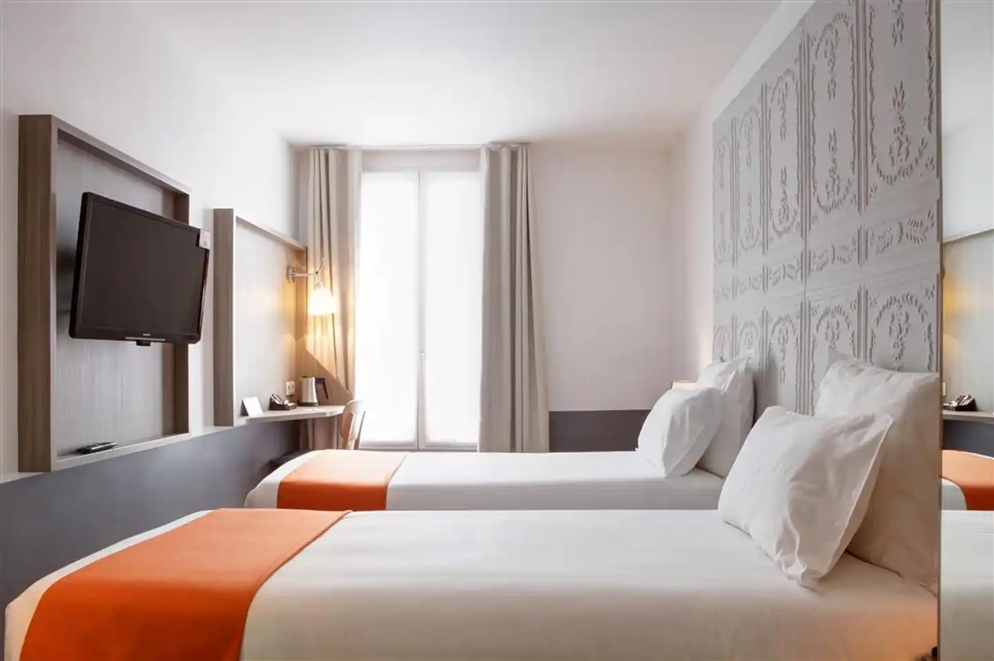 Contact Hotel Alizé Montmartre Wohnbeispiel
