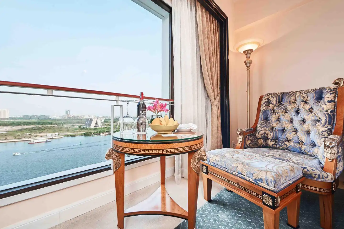 Lotte Legend Hotel Saigon Wohnbeispiel