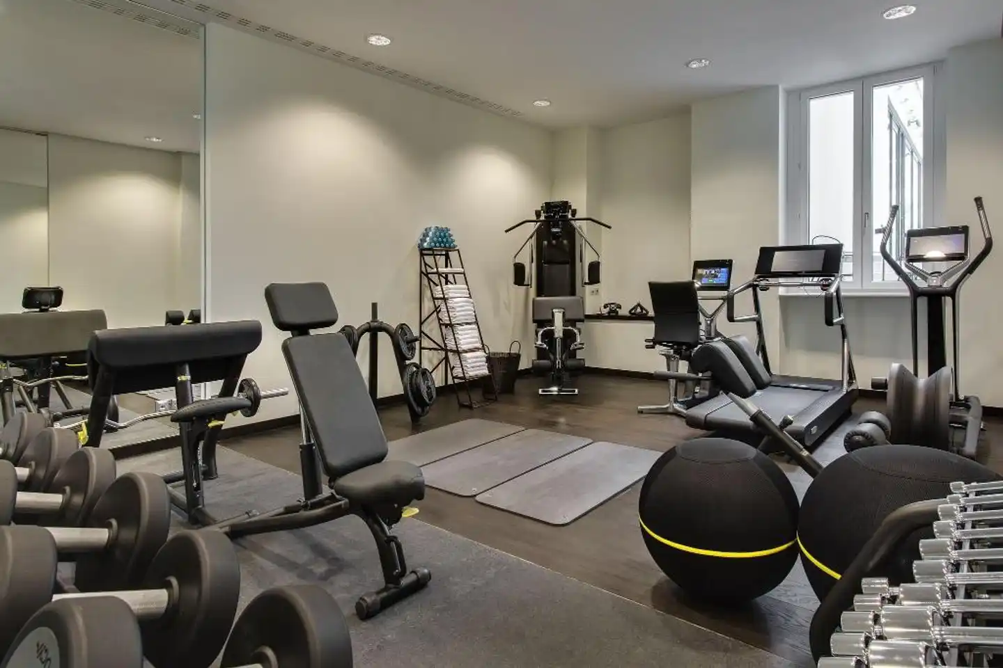 Hotel Zoo Berlin Sport und Entertainment
