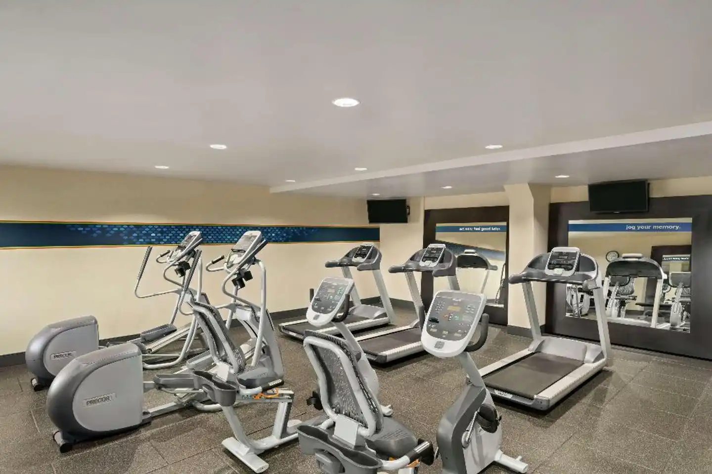 Hampton Inn Portland-Airport Sport und Entertainment