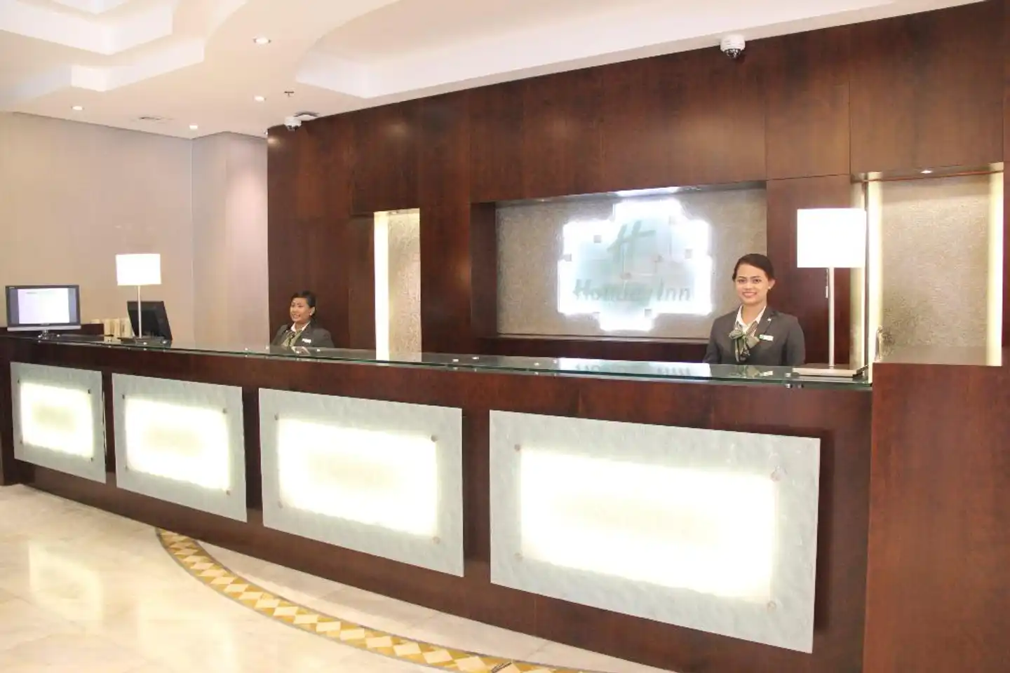 Copthorne Downtown Abu Dhabi Lobby