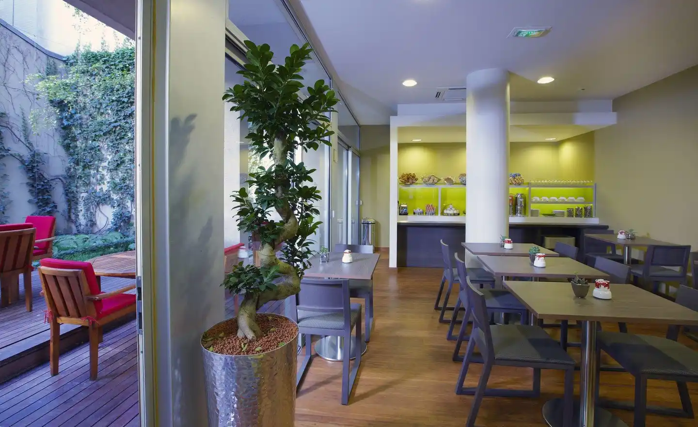 Citadines Montparnasse Paris Lobby