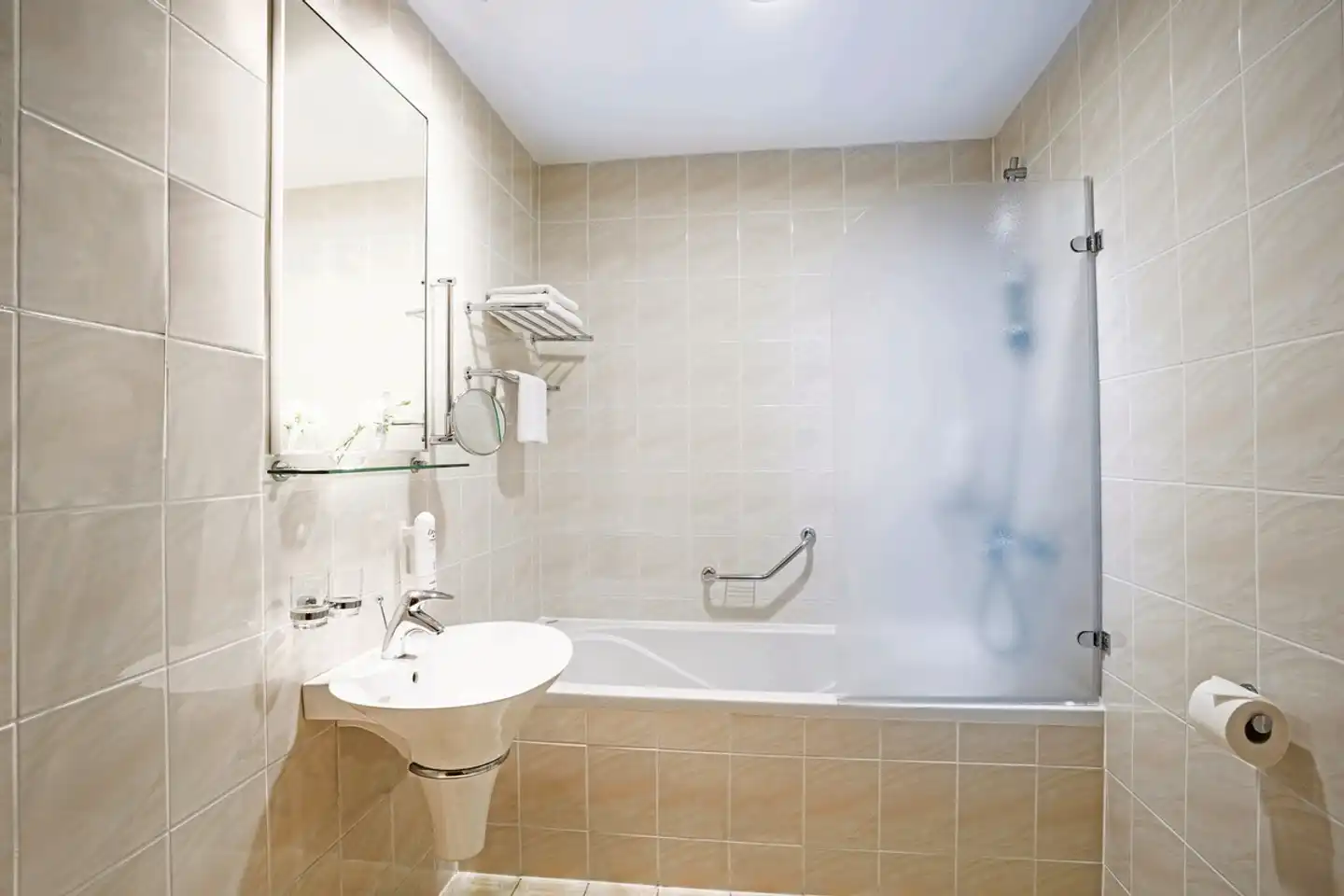 Aminess Grand Azur Hotel Badezimmer