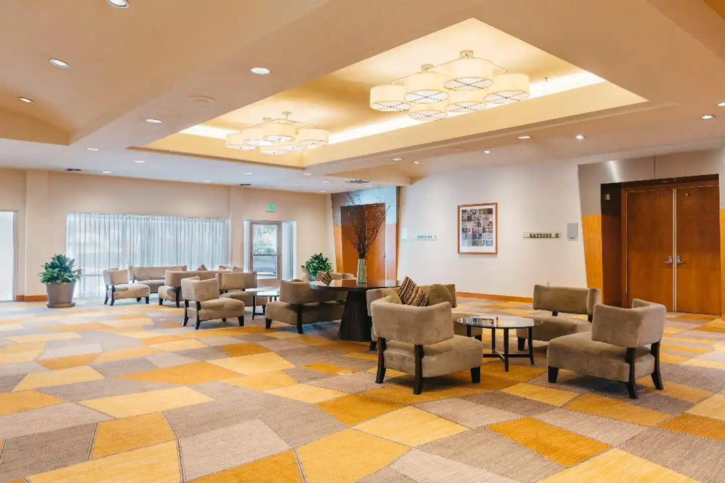 Crowne Plaza San Francisco Airport Lobby