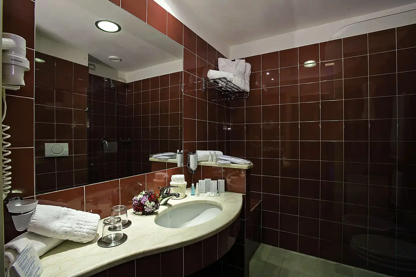 Mahara Hotel & Wellness Badezimmer