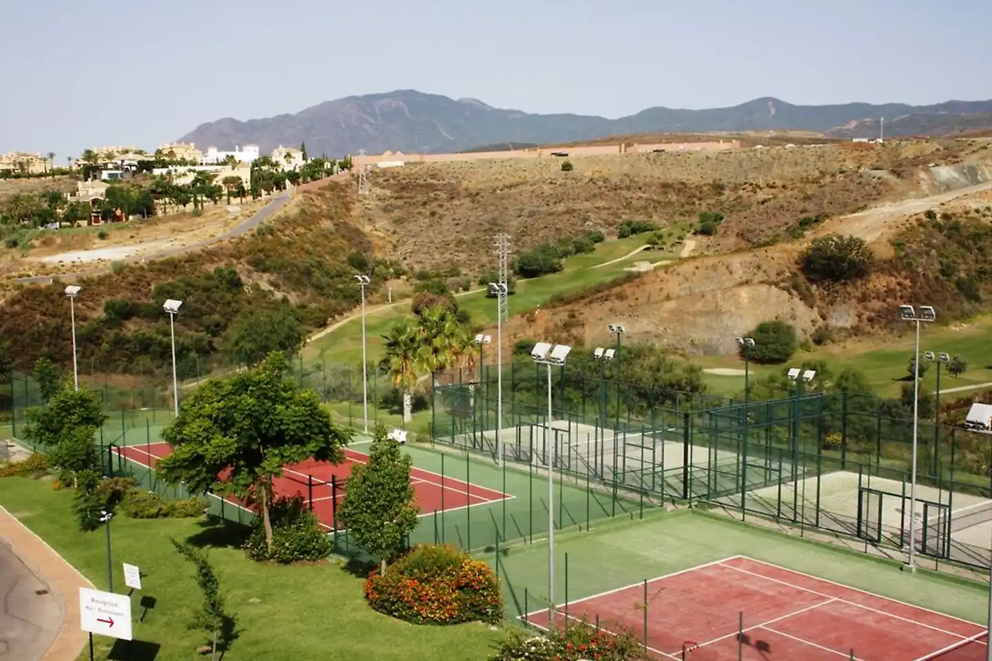 Colina del Paraiso Sport und Entertainment