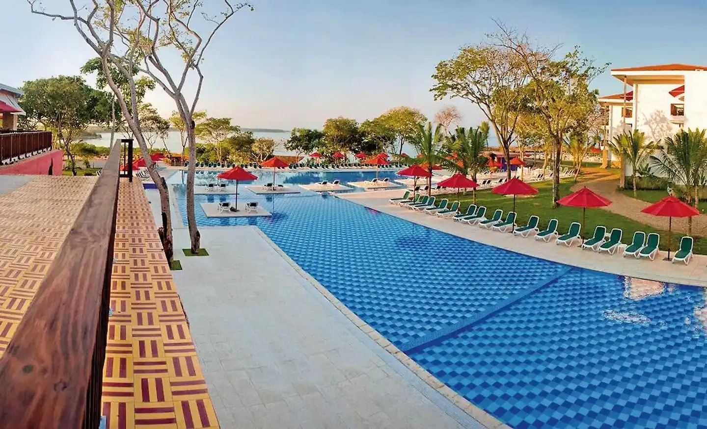 Decameron Barú Pool