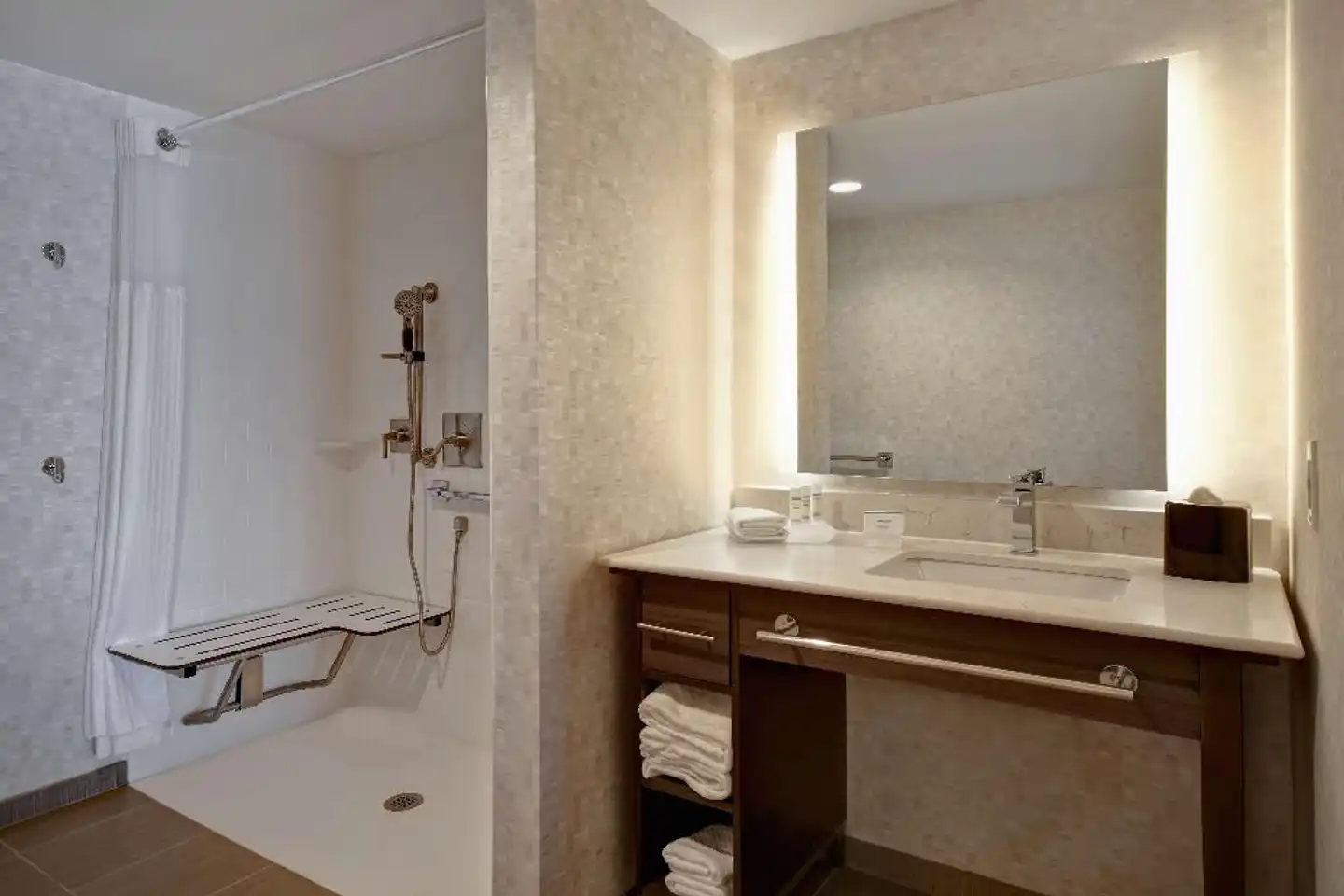 Homewood Suites by Hilton Philadelphia-City Avenue Badezimmer