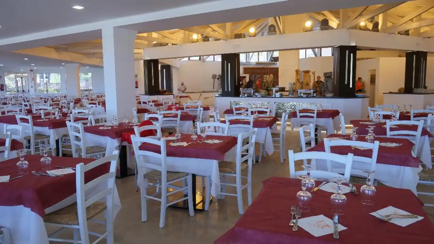 Club Esse Cala Bitta Restaurant