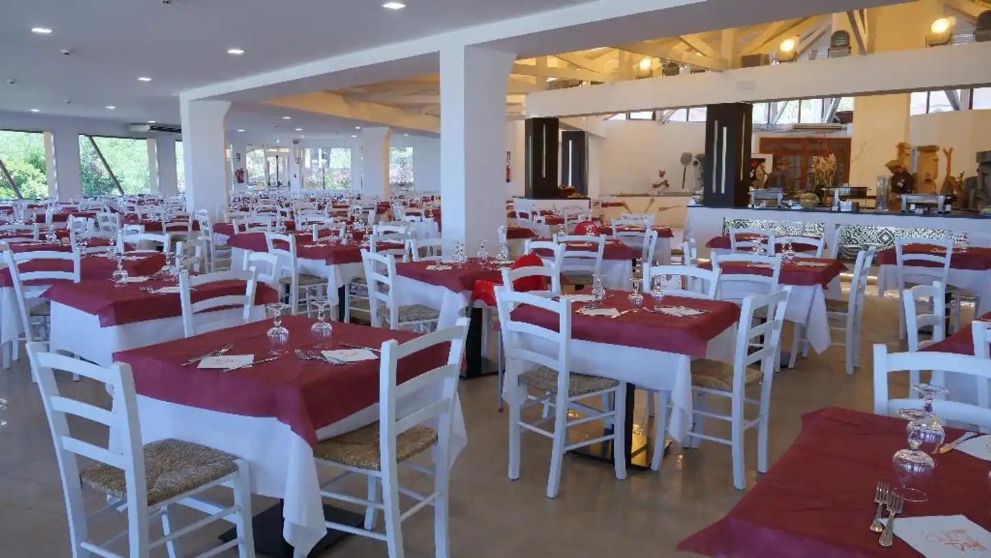 Club Esse Cala Bitta Restaurant