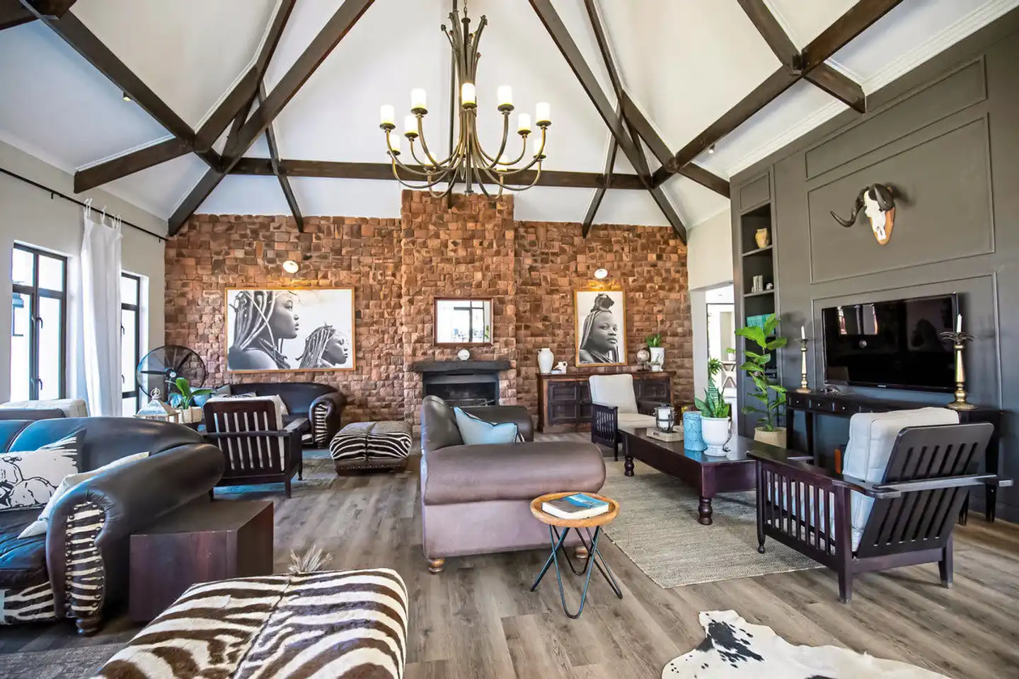 Otjiwa Safari Lodge Lobby