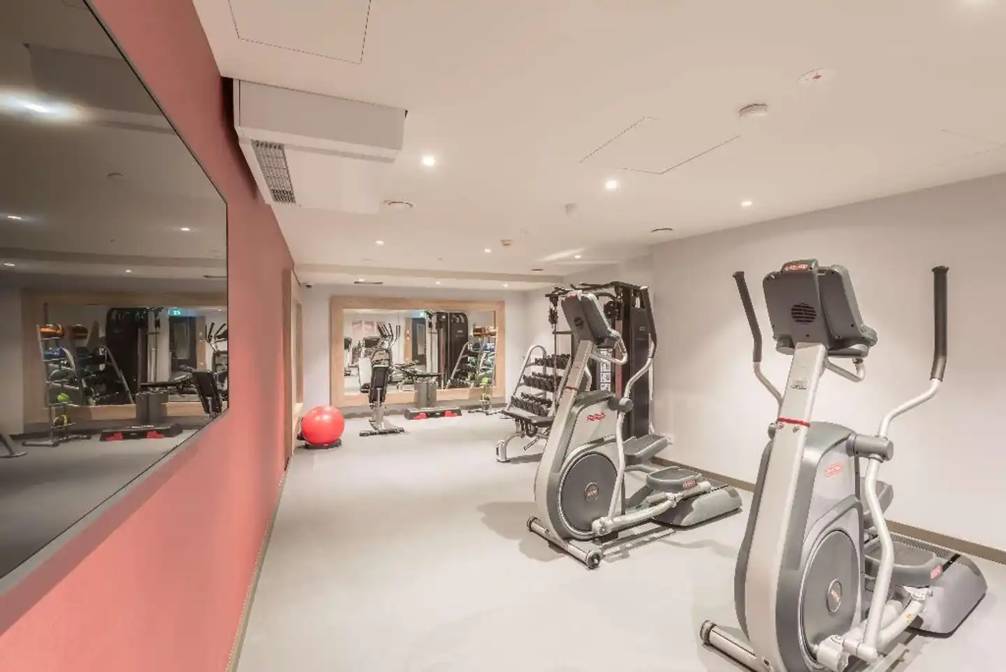 Hampton by Hilton Frankfurt City Centre East Sport und Entertainment