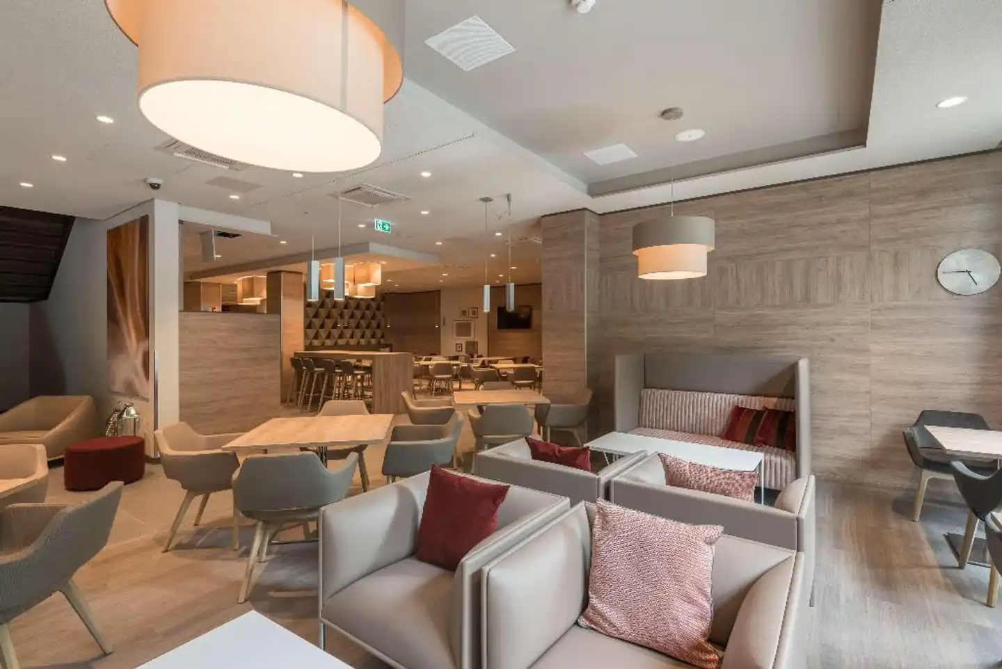 Hampton by Hilton Frankfurt City Centre East Lobby