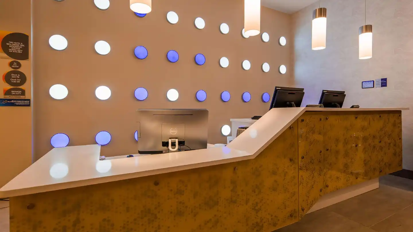GLo Best Western Brooklyn NYC Badezimmer