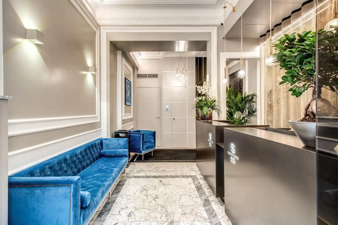Hotel 55 Fiftyfive Lobby