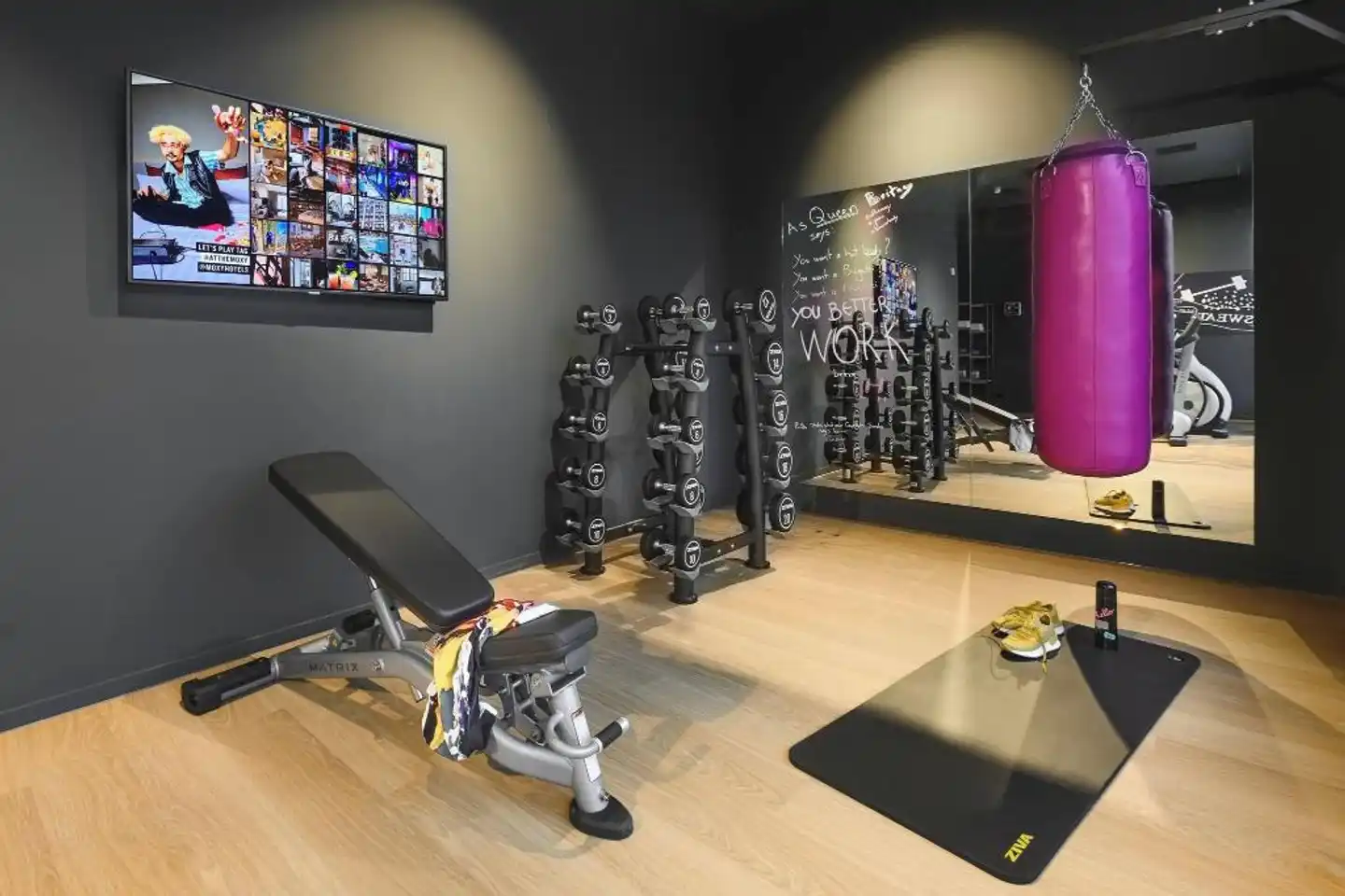 Moxy Dresden Neustadt Sport und Entertainment
