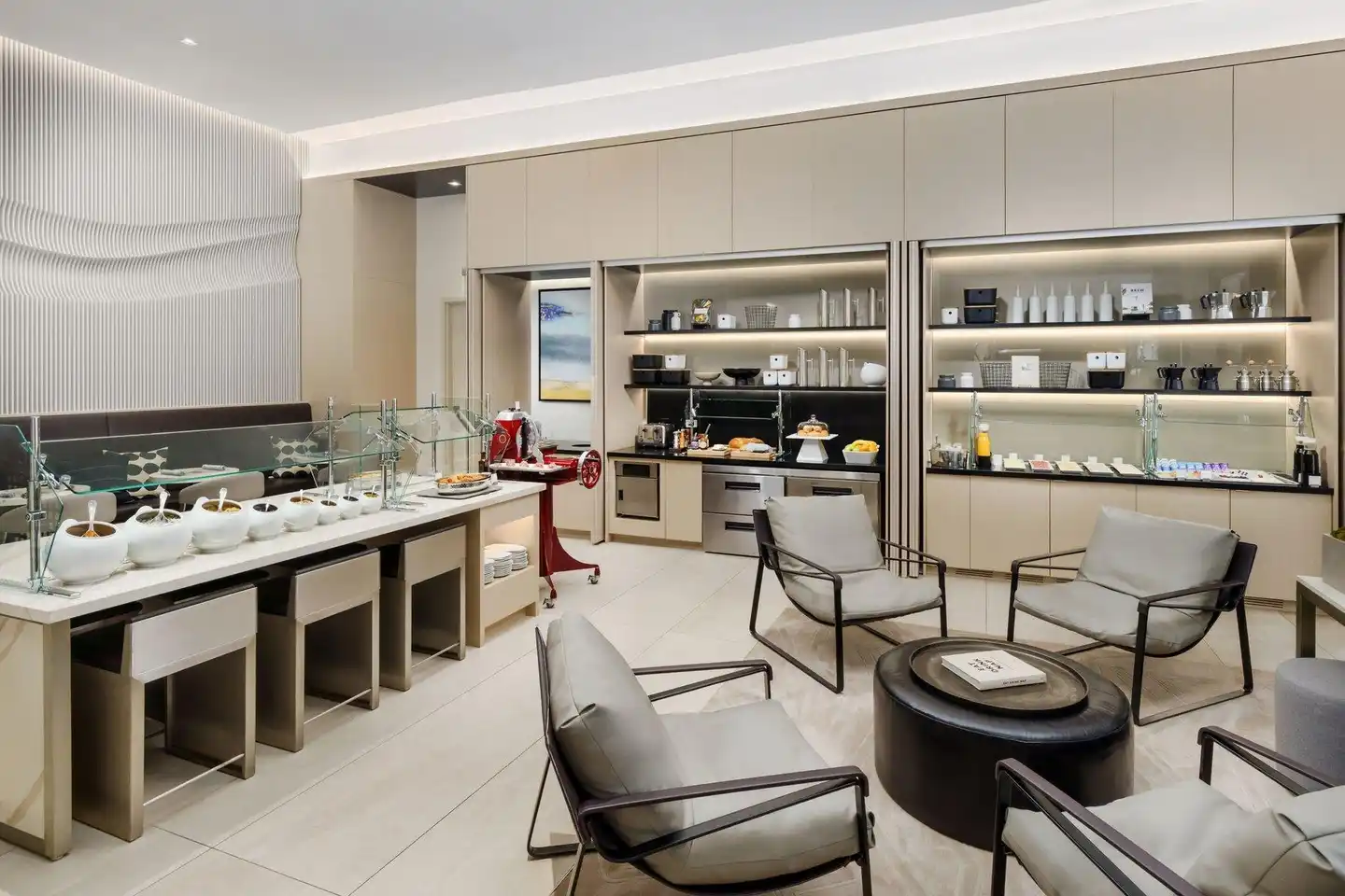 AC Hotel by Marriott St. Petersburg Downtown Bar