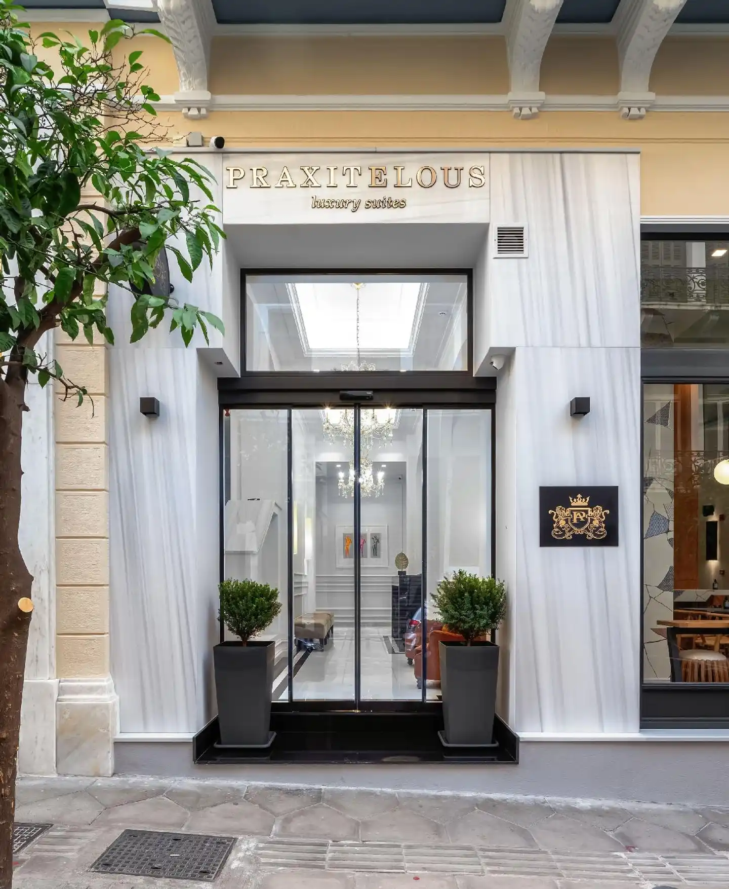 Praxitelous Luxury suites Aussenansicht