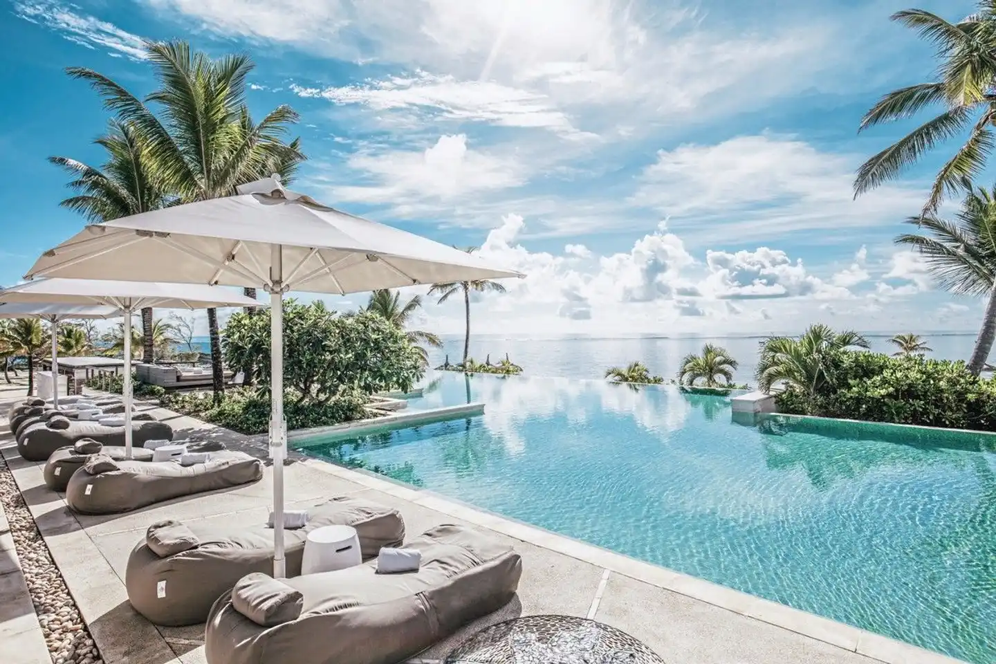 Long Beach Mauritius Pool