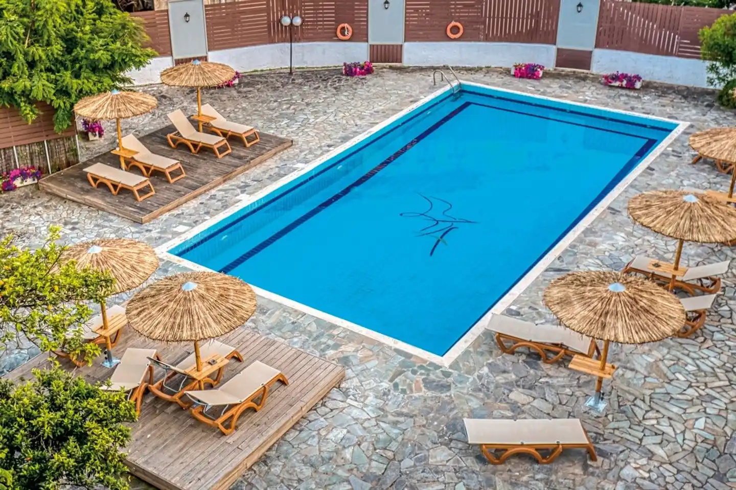 Alkionis Pool