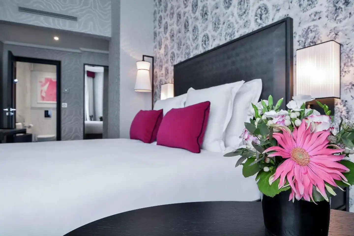 Maison Astor Paris, Curio Collection by Hilton Wohnbeispiel