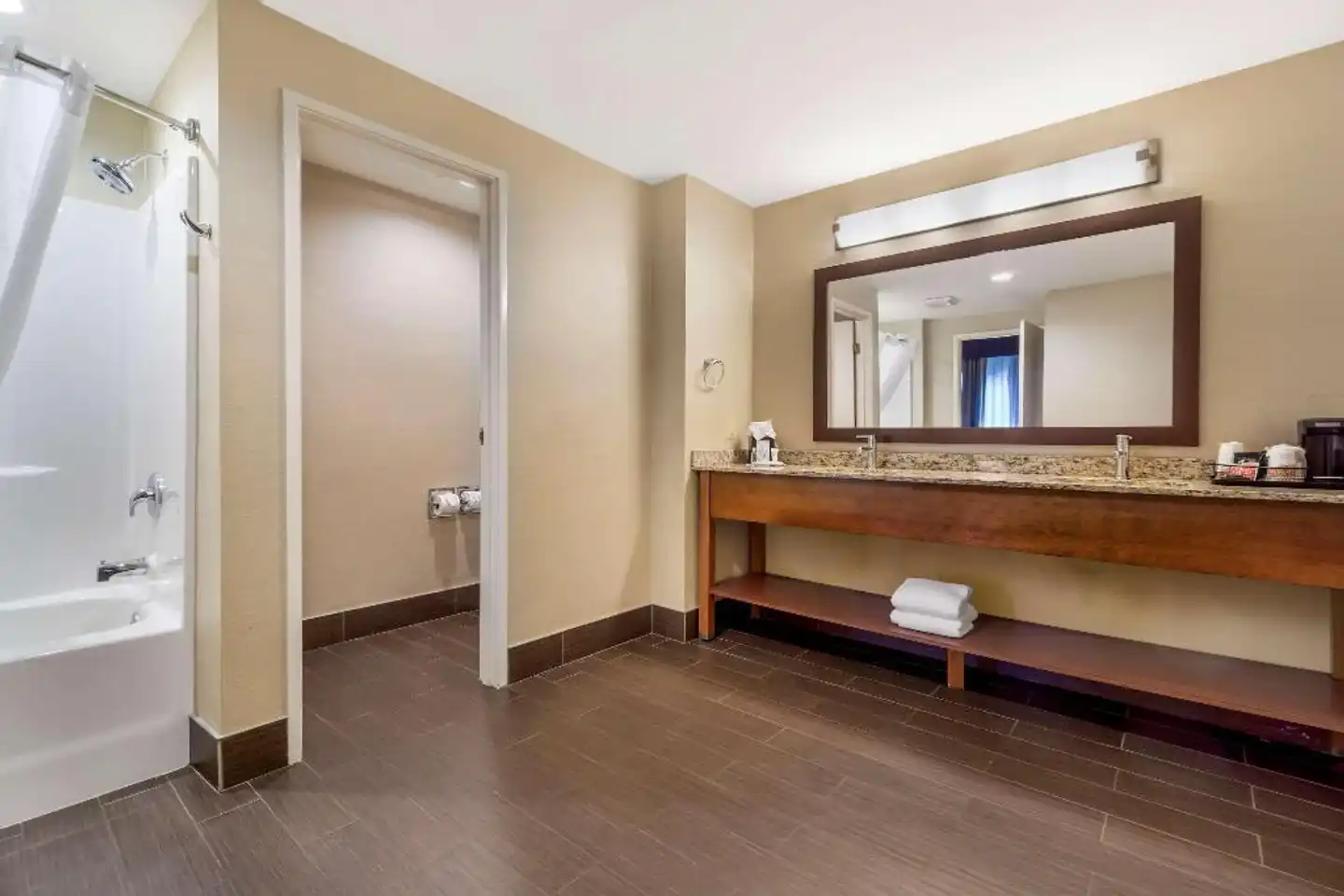 Comfort Inn & Suites Sea-Tac Airport Wohnbeispiel