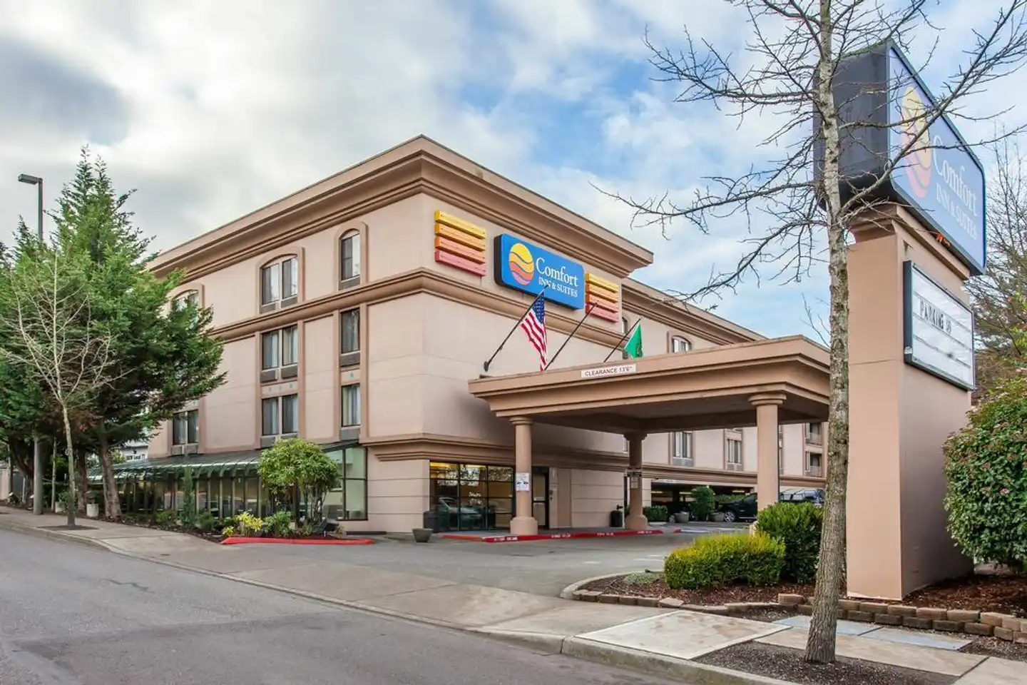 Comfort Inn & Suites Sea-Tac Airport Aussenansicht