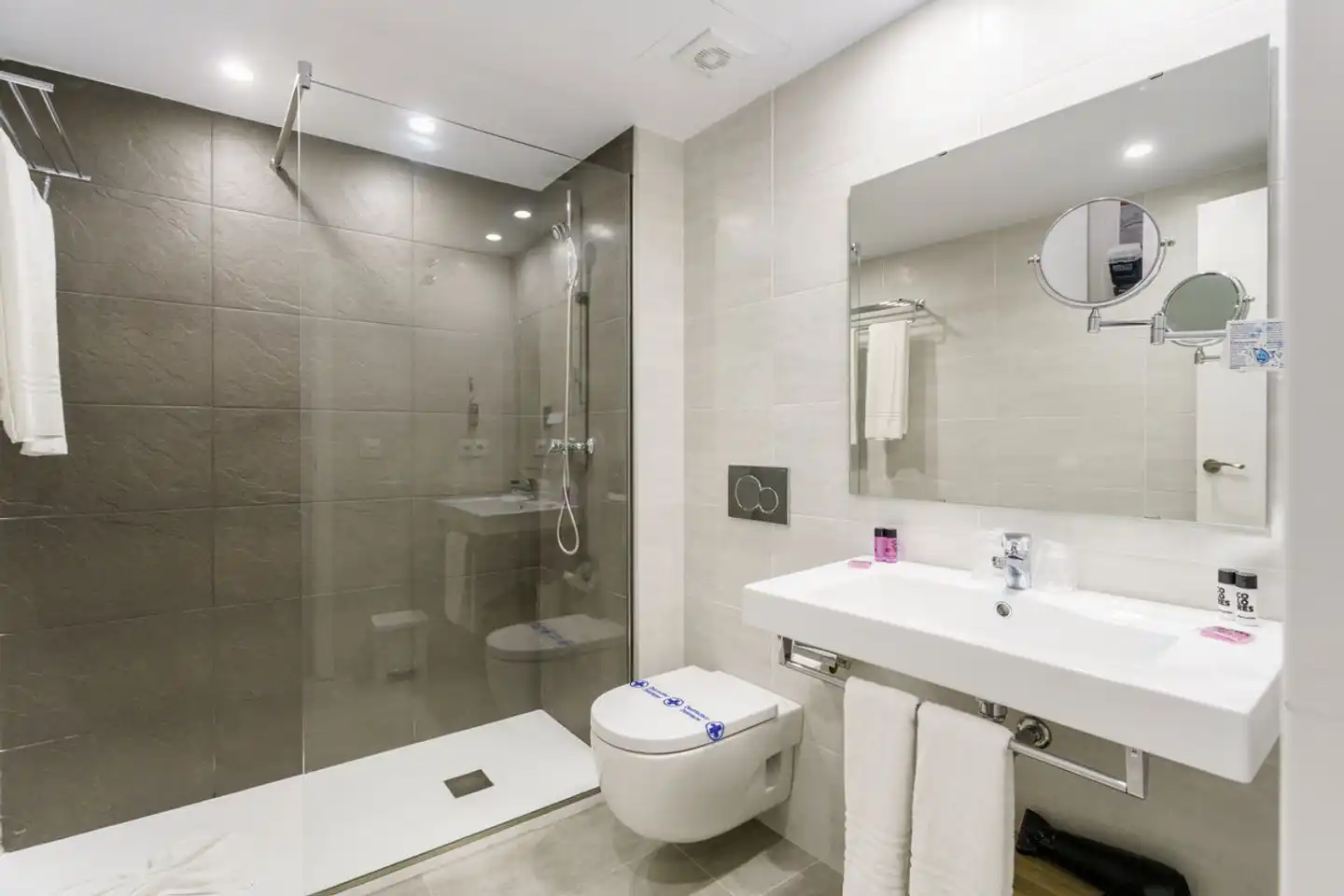 Comitas Floramar Badezimmer