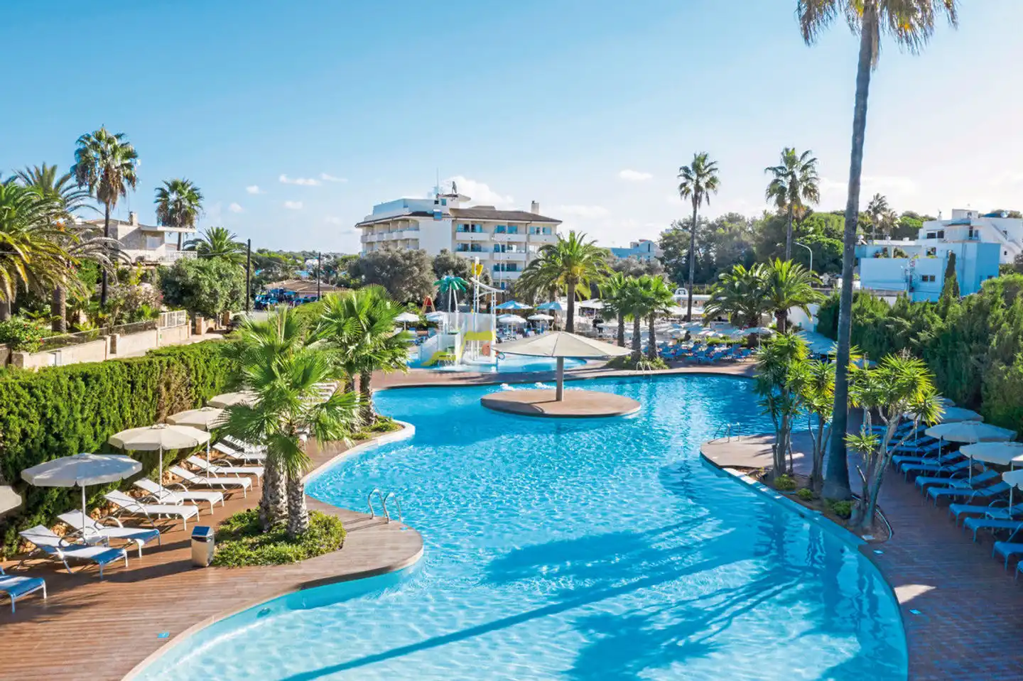 JS Portocolom Suites Pool