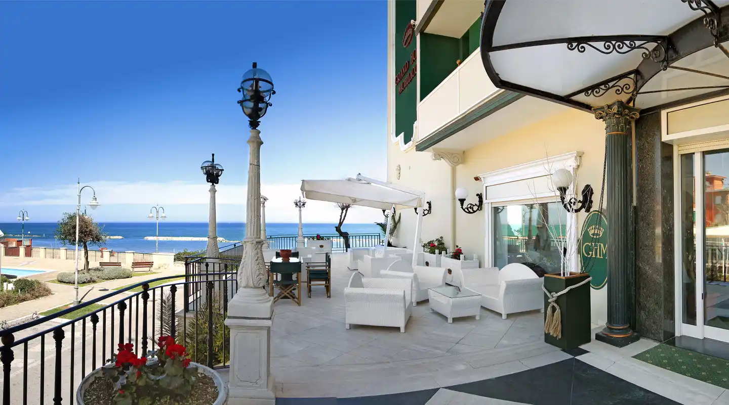 Grand Hotel Michelacci Terrasse