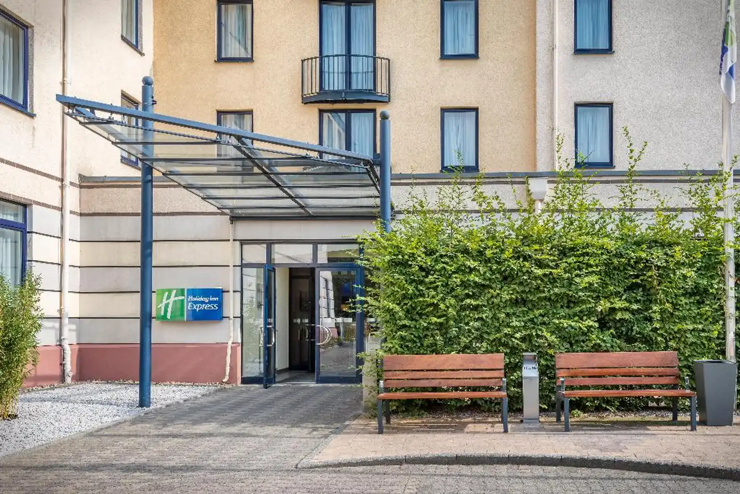 Holiday Inn Express Dortmund Aussenansicht