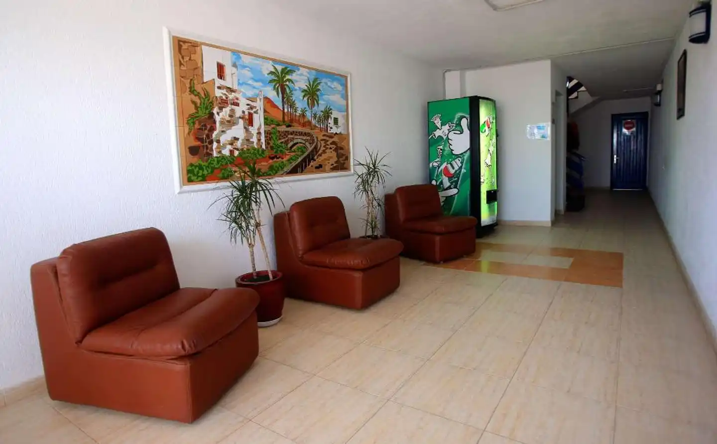 Los Cocoteros Lobby