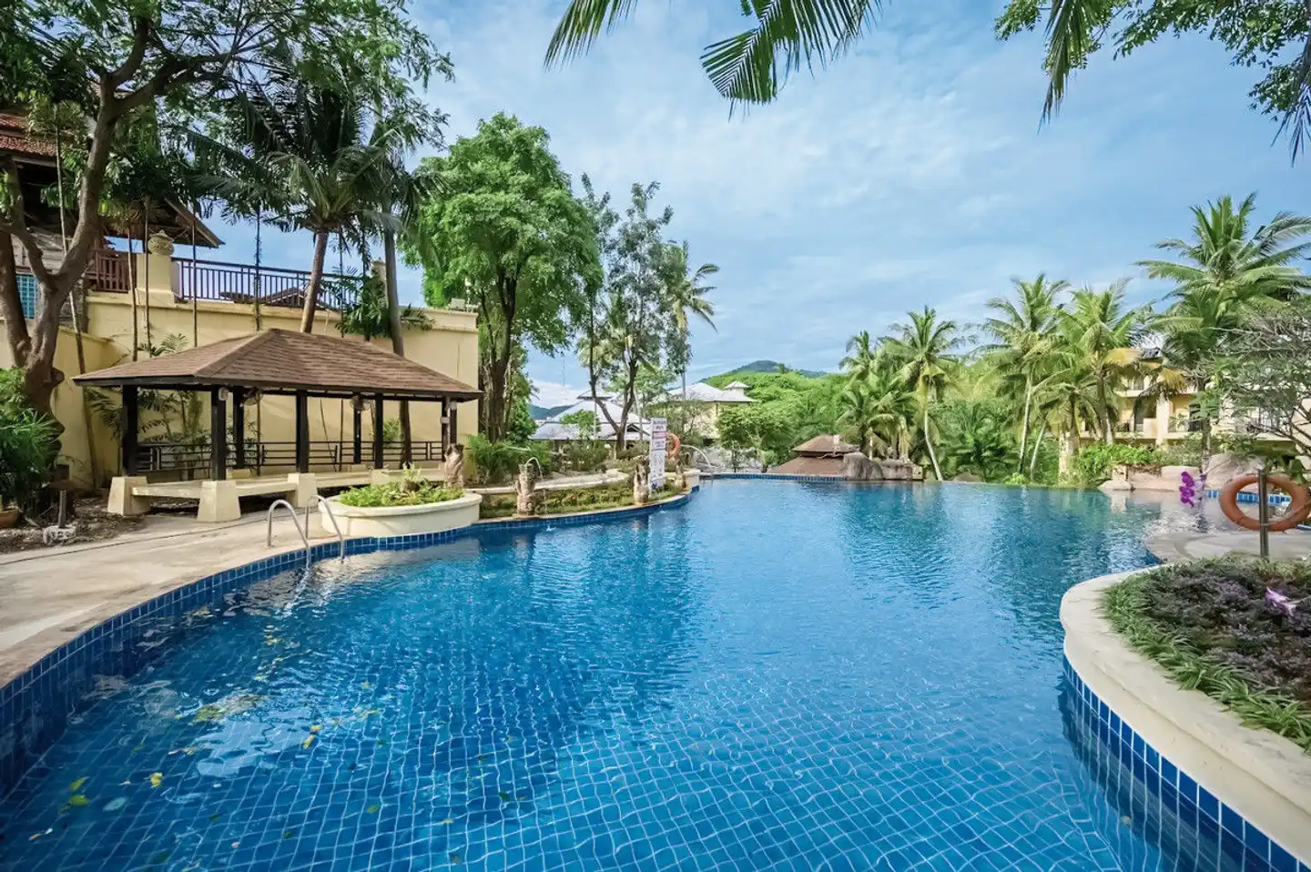 Horizon Karon Beach Resort & Spa Pool