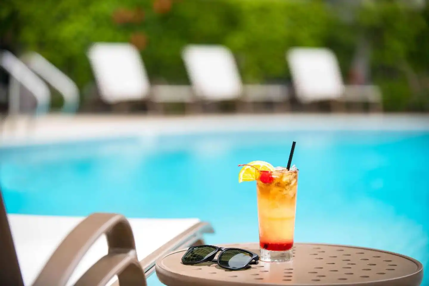 Hilton San Diego Airport/Harbor Island Pool