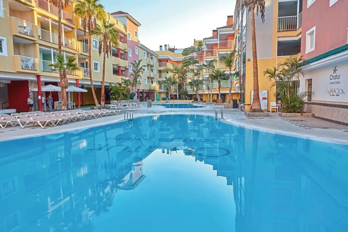 Chatur Costa Caleta Pool