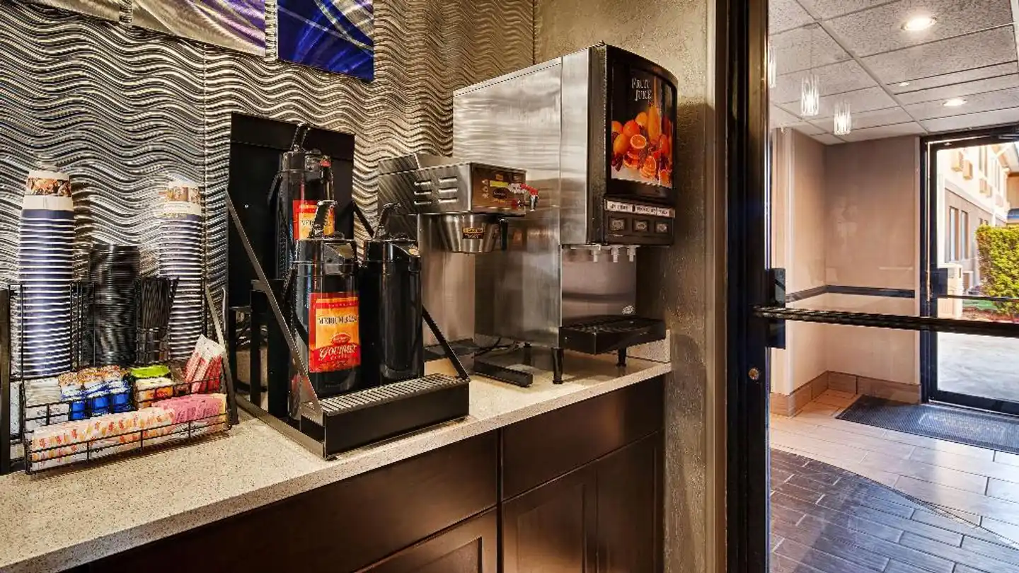 Best Western Santa Fe Lobby