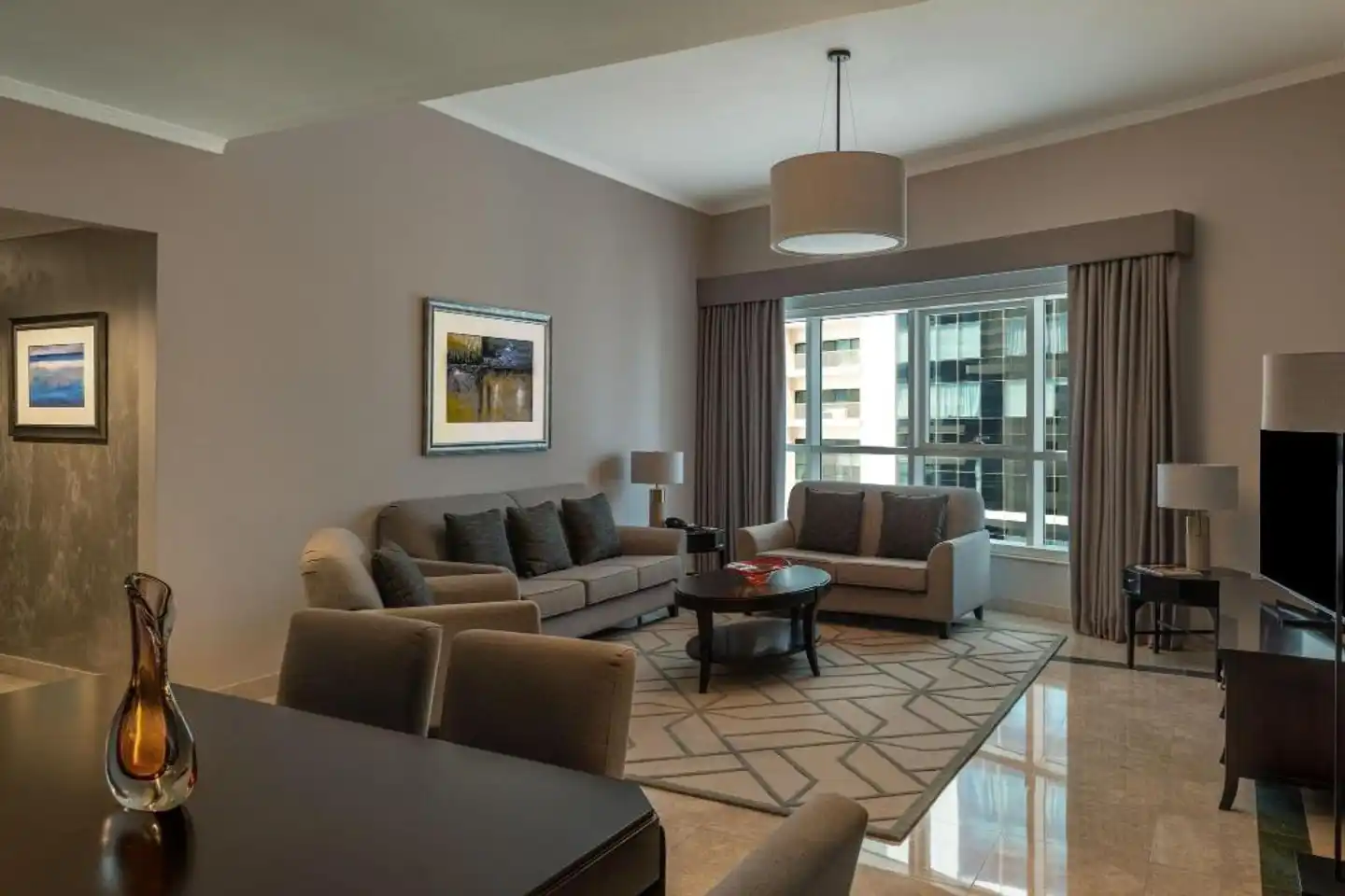 Dubai Marriott Harbour Hotel & Suites Lobby