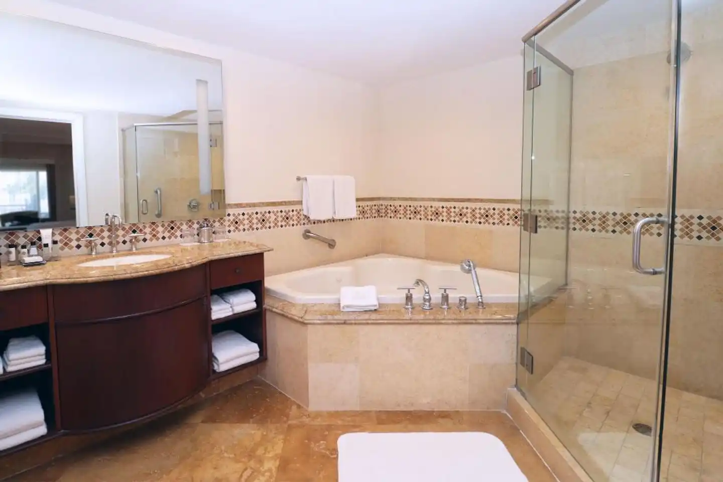 JW Marriott Marco Island Beach Resort Badezimmer