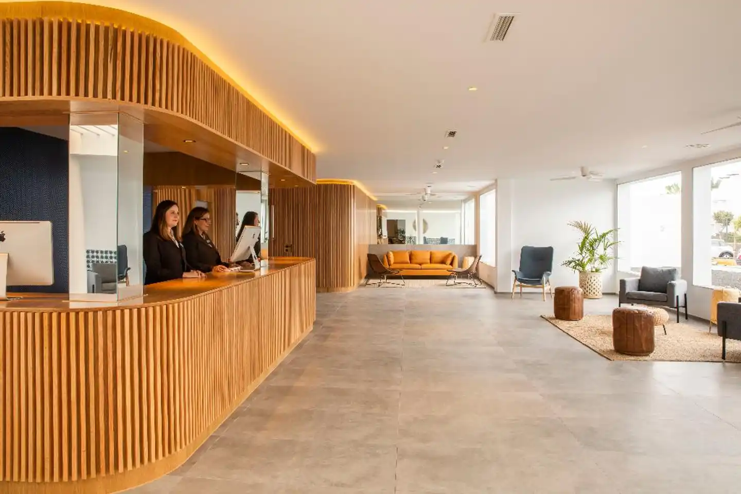 Oasis Lanz Beach Mate Lobby