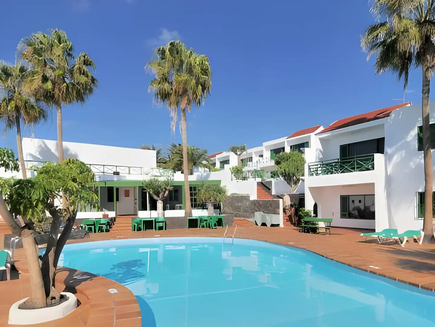 Rocas Blancas Apartments Pool