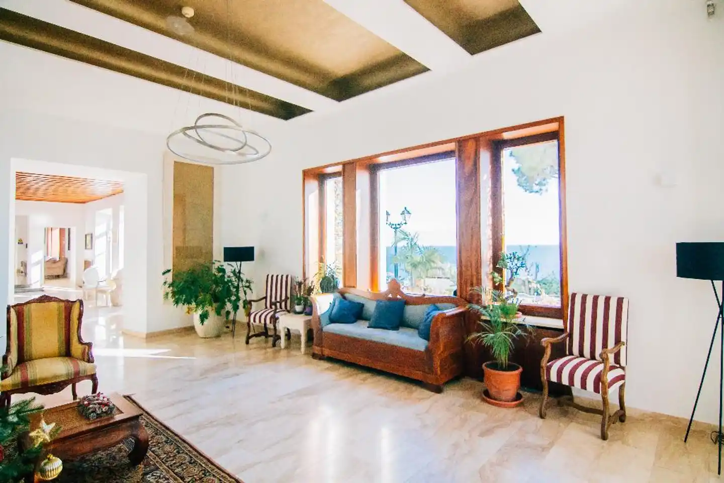 Hotel Roger De Flor By Seleqtta Lobby