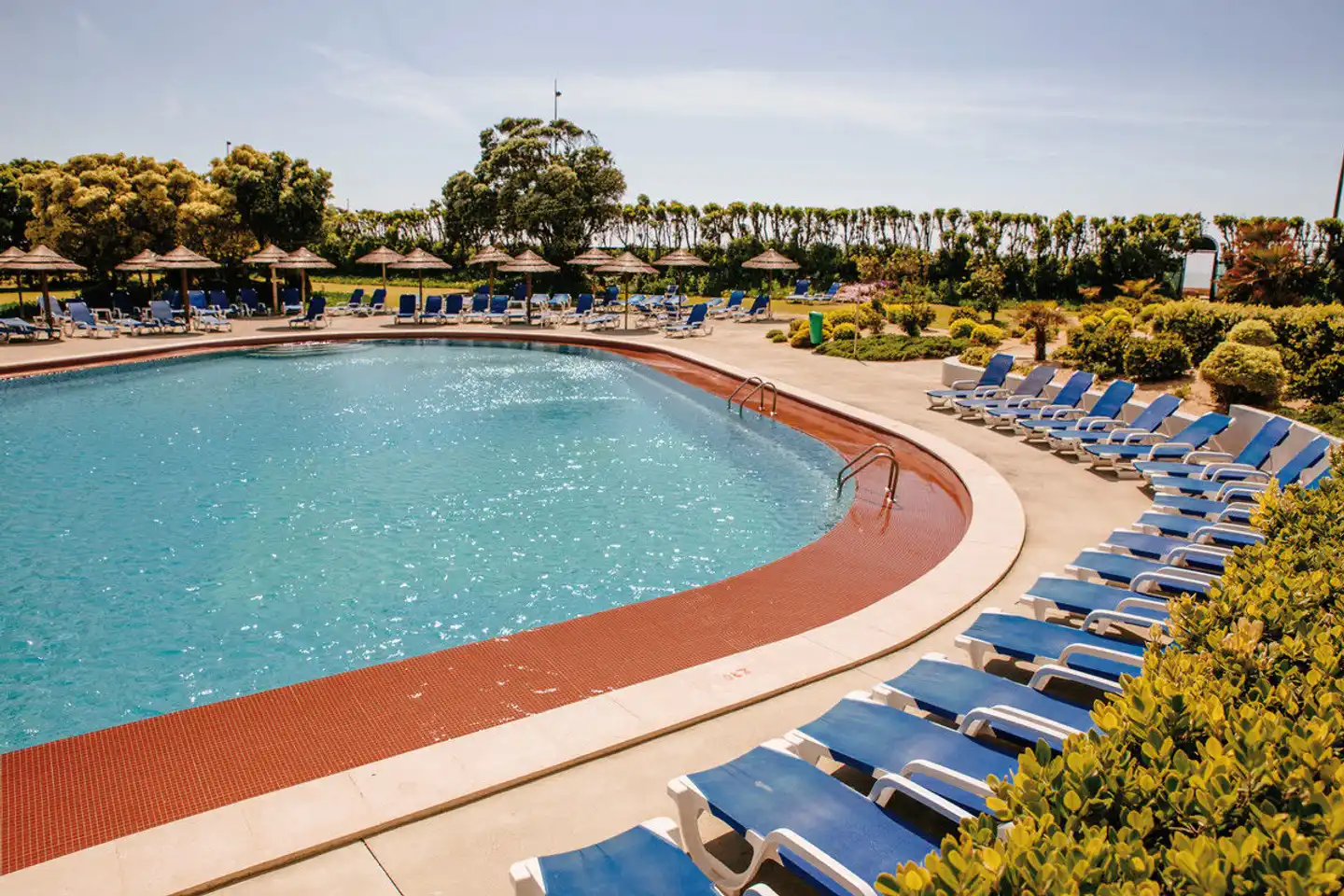 Axis Vermar Conference & Beach Pool